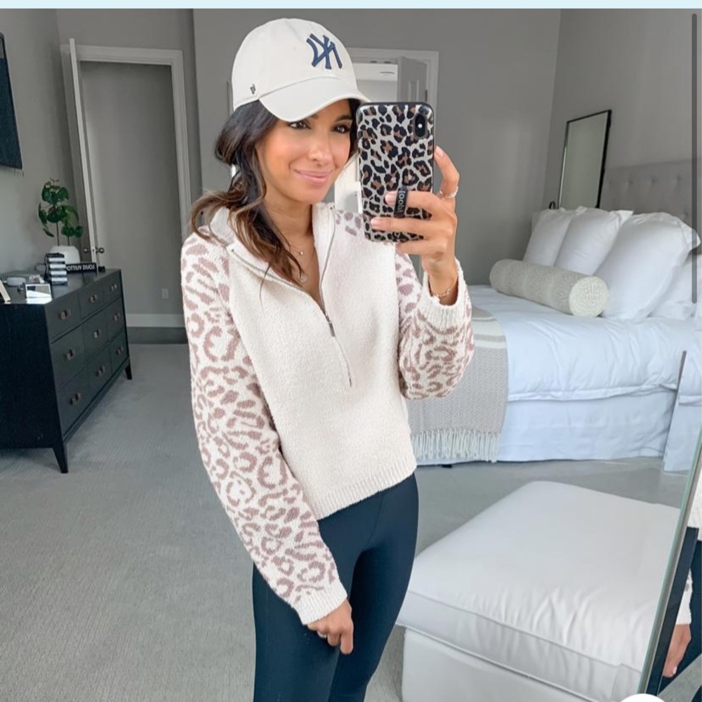 Cropped cloud knit half zip